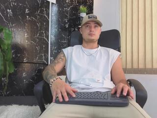 Allanx Ferrer webcam model stream image