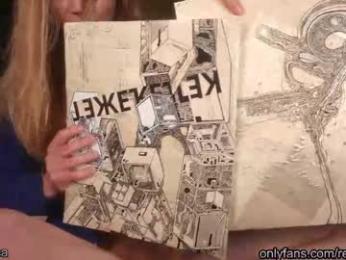 julia_jane webcam model stream image