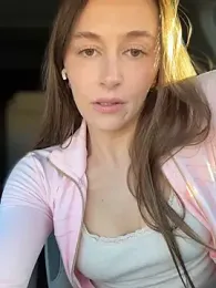 lunagirl13 webcam stripchat model stream image