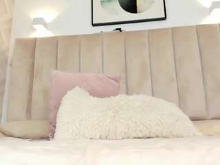 annie-queen webcam model stream image