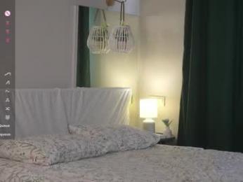 blue_bow webcam model stream image