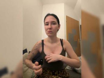 Dianezikkk webcam model stream image