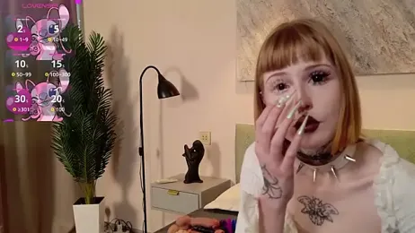 MilkMeSoftly webcam model stream image