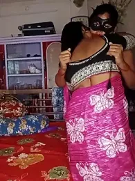 Jaan-pakhi webcam model stream image