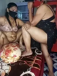 Jaan-pakhi webcam model stream image