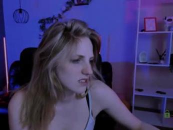 mona_cloud webcam model stream image