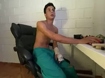 Max_TheHorseDick webcam model stream image