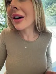 EmaSalis webcam stripchat model stream image