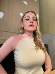 EmaSalis webcam stripchat model stream image