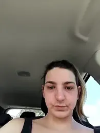 DoriDelux66 webcam model stream image