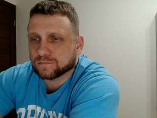 b-l-o-n-d webcam model stream image