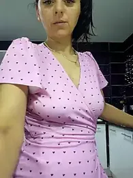 bruneta_sexy23 webcam model stream image