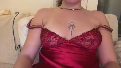 emilieavzere webcam cam4 model stream image