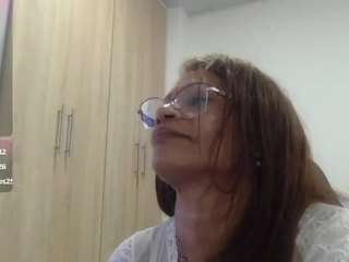 bustyxmilf webcam model stream image