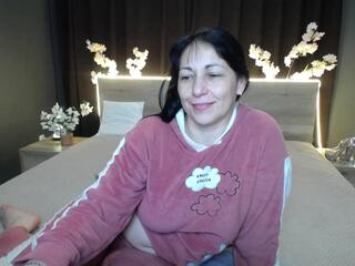 Lilu Bitter webcam model stream image