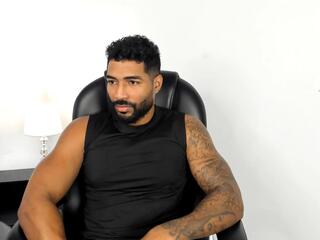 Xander Strongs webcam flirt4free model stream image