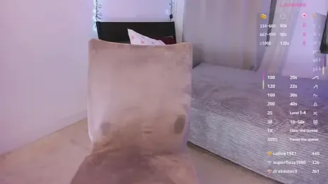 LiluDallass webcam model stream image