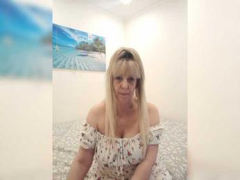 mery8poppins webcam bongacams model stream image