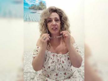 mery8poppins webcam bongacams model stream image