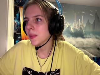 Twanda Lunstrum webcam model stream image