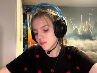 Twanda Lunstrum webcam model stream image