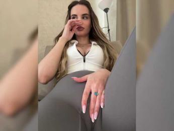 LedyMiya webcam model stream image