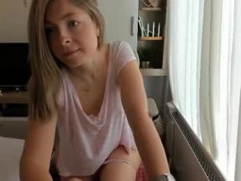 bestgirl_ofthe_neighborhood webcam model stream image