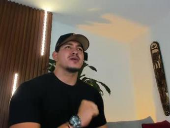 lucasanto_ webcam model stream image