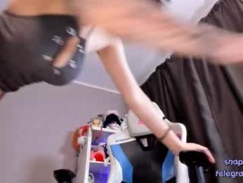 vivian_qwerty webcam chaturbate model stream image