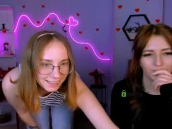 evalora_vei webcam model stream image