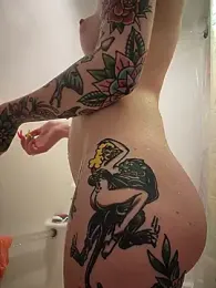 LucidLucy webcam model stream image