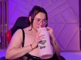 lunapleasure webcam model stream image