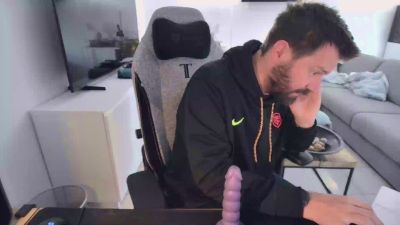 moi92160 webcam model stream image