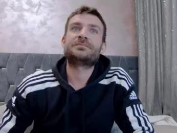 10in_deluxe webcam model stream image