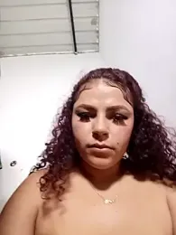 Mommy-Hot webcam model stream image