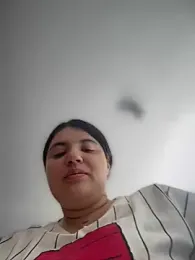 horny_roomiess webcam stripchat model stream image