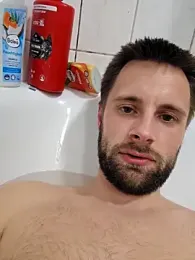 Hot_adem webcam model stream image