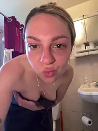 AmberLustXXX webcam model stream image