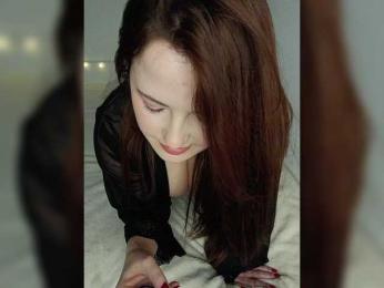 LaraMoon webcam model stream image