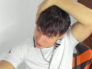 Matteo Costa webcam model stream image