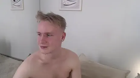 AlexxSweet webcam model stream image