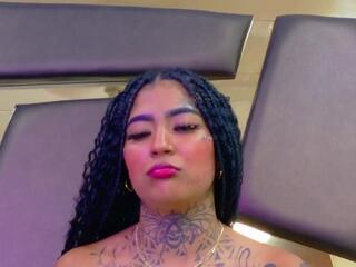 Emilie Lake webcam model stream image