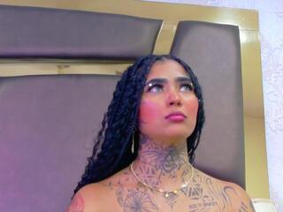 Emilie Lake webcam model stream image