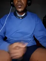 bigboytoy912 webcam model stream image