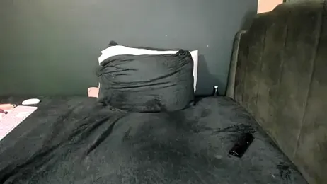 ellla_LA webcam model stream image