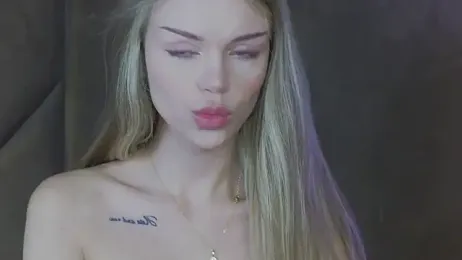 MarilynNova webcam model stream image