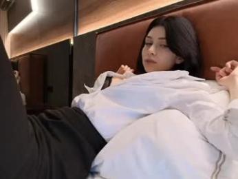 milla_bella webcam model stream image