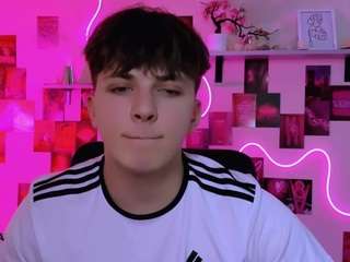 travis-wolf webcam camsoda model stream image