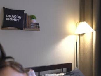 2girls_1dream webcam model stream image