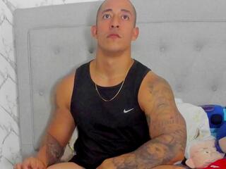 Luigi Ferrara webcam flirt4free model stream image